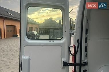 Грузовой фургон Renault Master 2017 в Ровно