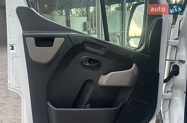 Грузовой фургон Renault Master 2017 в Ровно
