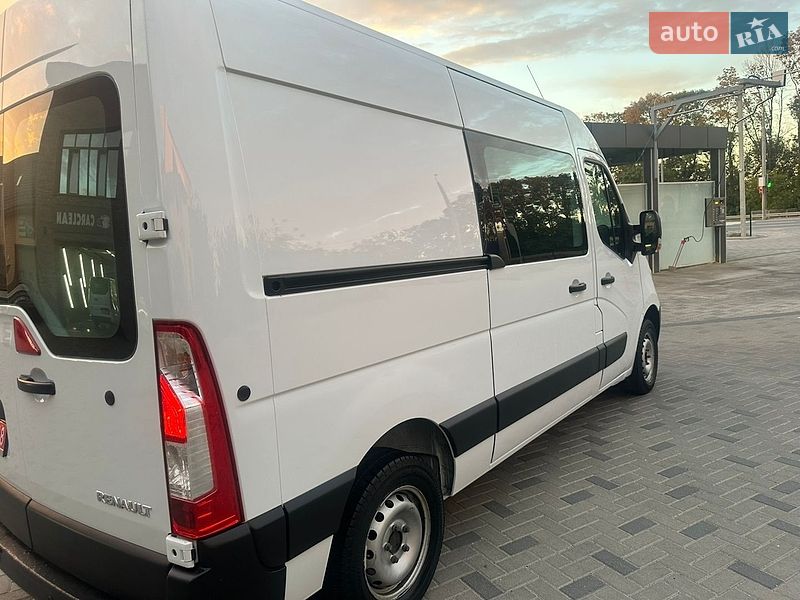 Грузовой фургон Renault Master 2017 в Ровно