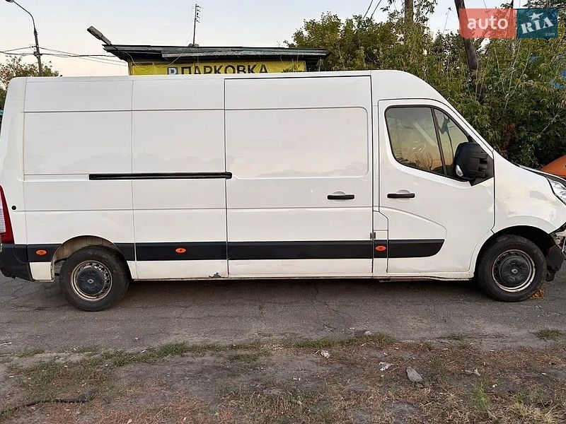 Вантажний фургон Renault Master 2019 в Рівному