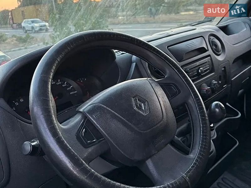 Вантажний фургон Renault Master 2019 в Рівному
