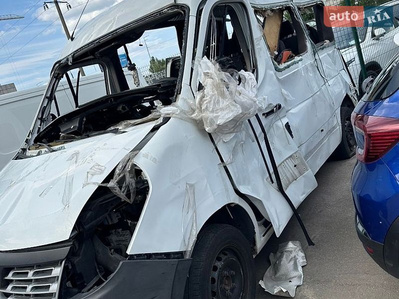 Грузопассажирский фургон Renault Master 2017 в Киеве
