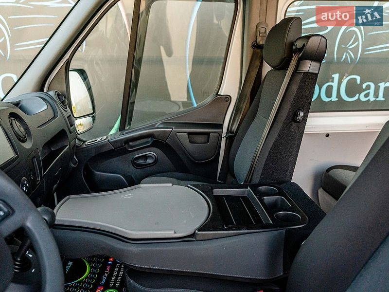 Грузопассажирский фургон Renault Master 2019 в Луцке