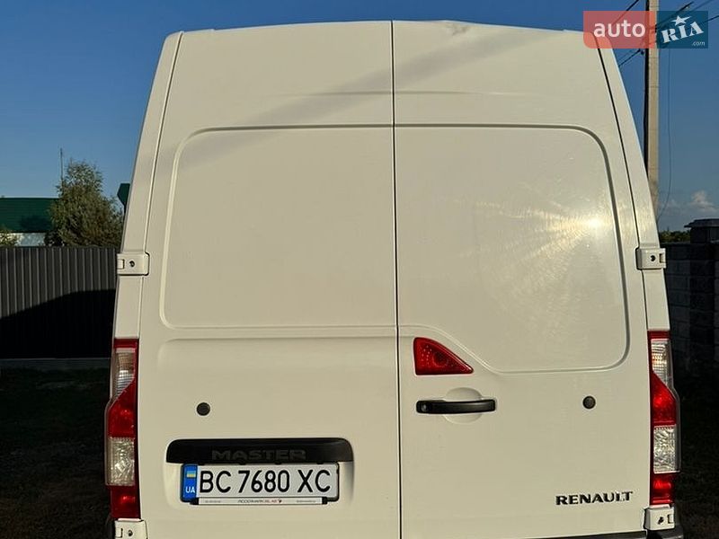 Вантажний фургон Renault Master 2011 в Жовкві
