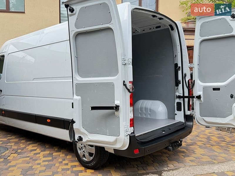 Грузовой фургон Renault Master 2022 в Киеве