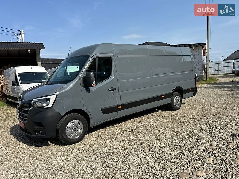 Грузовой фургон Renault Master 2022 в Хусте