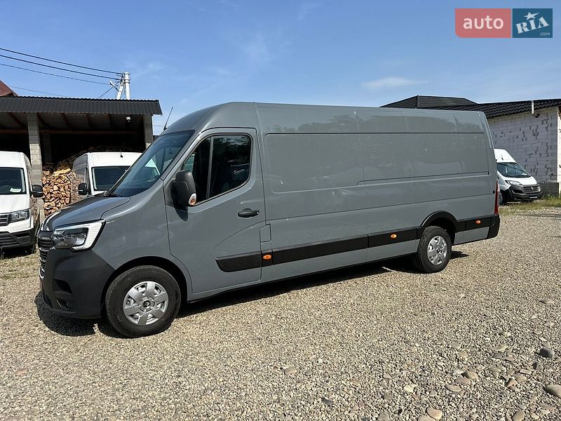 Грузовой фургон Renault Master 2022 в Хусте