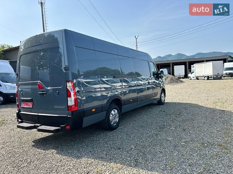 Грузовой фургон Renault Master 2022 в Хусте