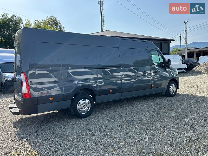 Грузовой фургон Renault Master 2022 в Хусте