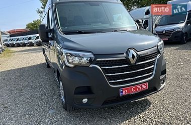 Грузовой фургон Renault Master 2022 в Хусте