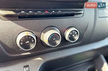 Грузовой фургон Renault Master 2022 в Хусте