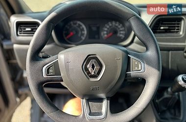 Грузовой фургон Renault Master 2022 в Хусте