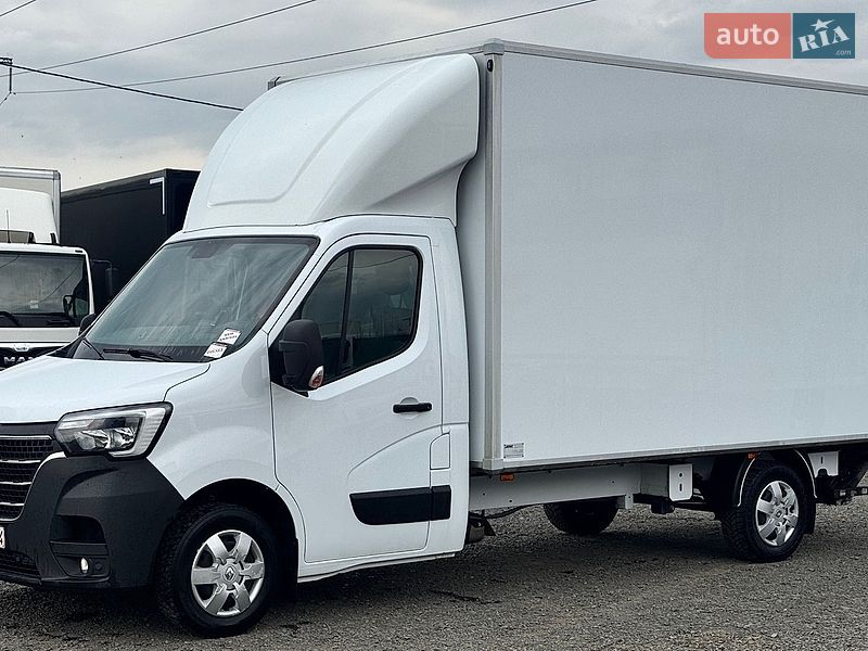 Renault Master 2023