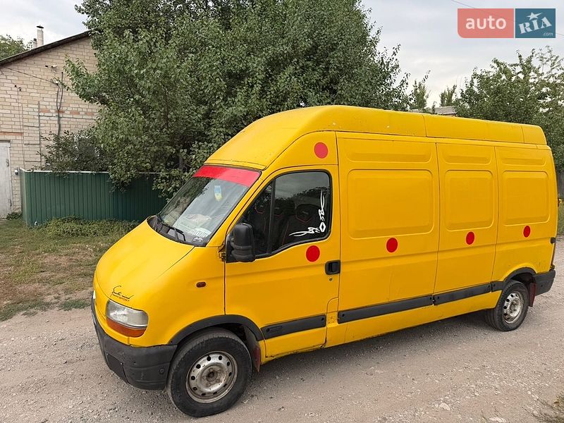 Вантажний фургон Renault Master 2002 в Лозовій