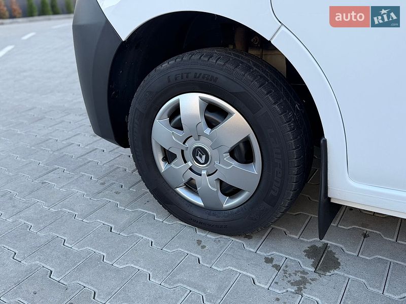 Грузовой фургон Renault Master 2022 в Дубно