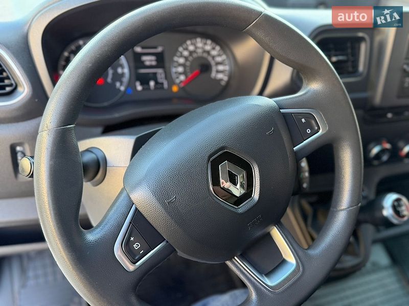 Грузовой фургон Renault Master 2022 в Дубно