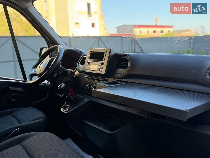 Грузовой фургон Renault Master 2022 в Дубно