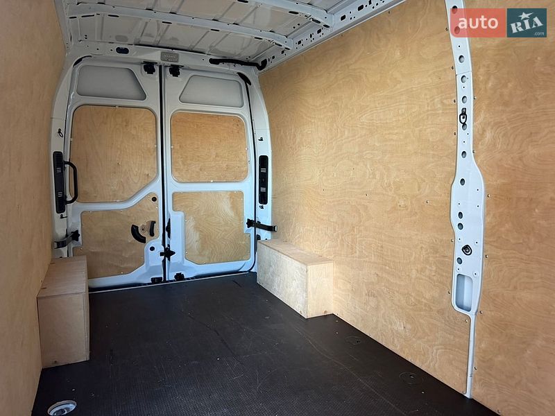 Грузовой фургон Renault Master 2022 в Дубно