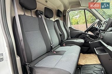 Вантажний фургон Renault Master 2023 в Млиніві