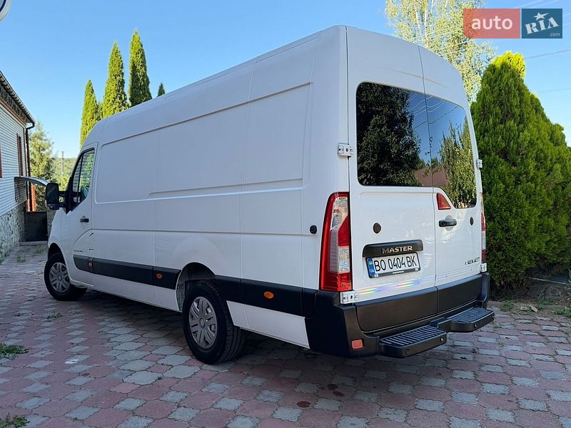 Грузовой фургон Renault Master 2015 в Тернополе
