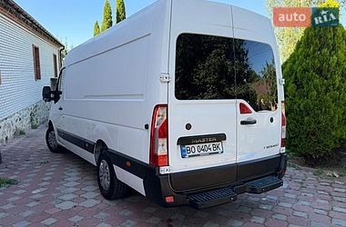 Грузовой фургон Renault Master 2015 в Тернополе