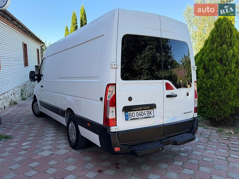 Грузовой фургон Renault Master 2015 в Тернополе