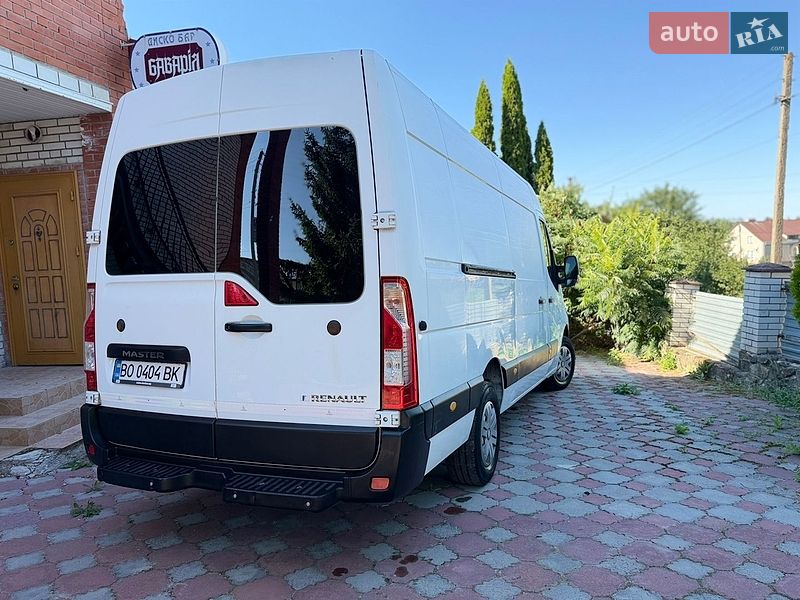 Грузовой фургон Renault Master 2015 в Тернополе