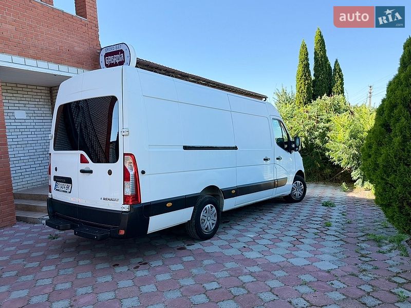 Грузовой фургон Renault Master 2015 в Тернополе