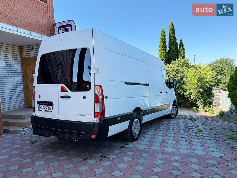 Грузовой фургон Renault Master 2015 в Тернополе