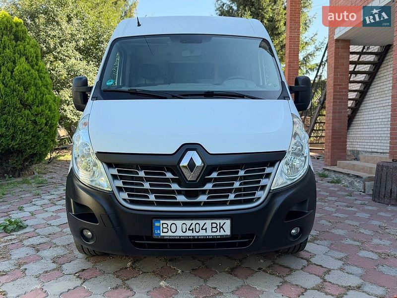 Грузовой фургон Renault Master 2015 в Тернополе
