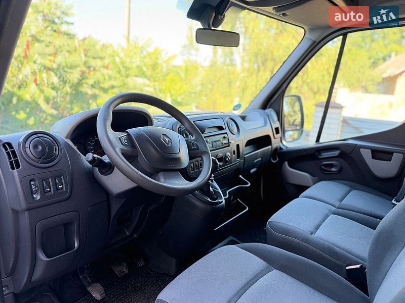 Грузовой фургон Renault Master 2015 в Тернополе