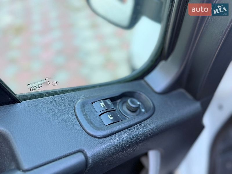 Грузовой фургон Renault Master 2015 в Тернополе
