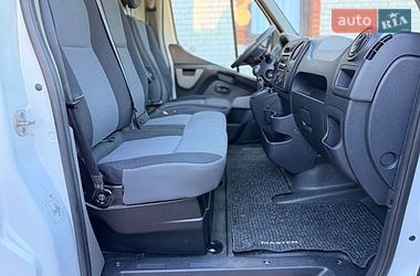 Грузовой фургон Renault Master 2015 в Тернополе