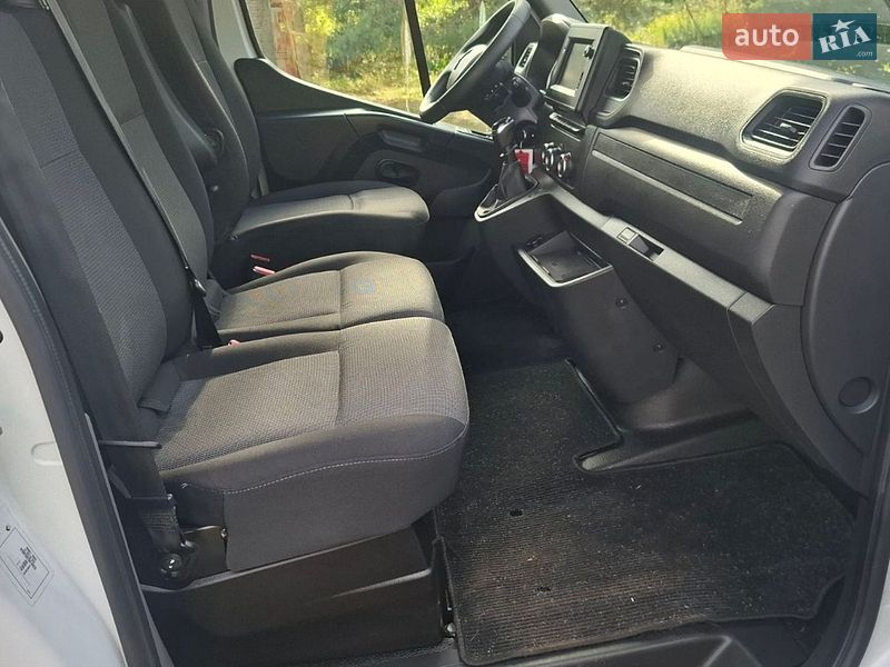 Грузовой фургон Renault Master 2020 в Кременце