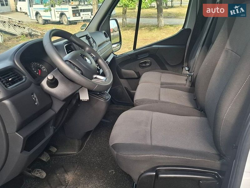 Грузовой фургон Renault Master 2020 в Кременце