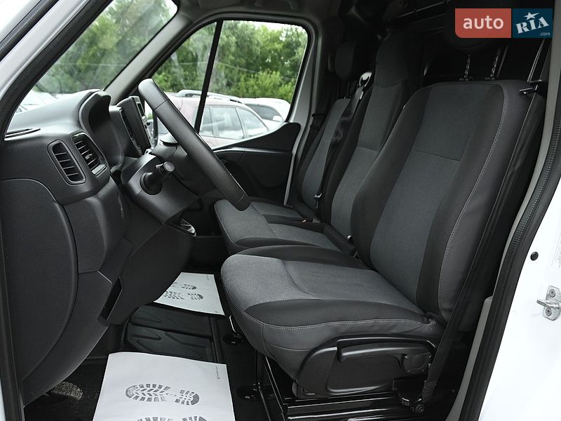 Вантажний фургон Renault Master 2021 в Бердичеві