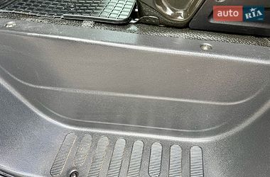 Грузовой фургон Renault Master 2016 в Черновцах
