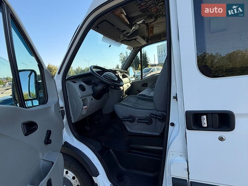 Інші вантажівки Renault Master 2008 в Мостиській