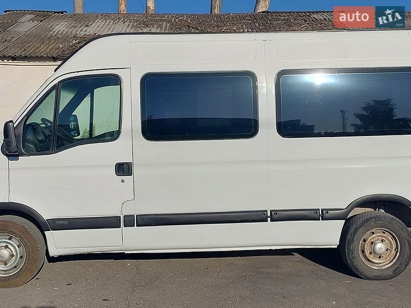 Минивэн Renault Master 2000 в Лановцах