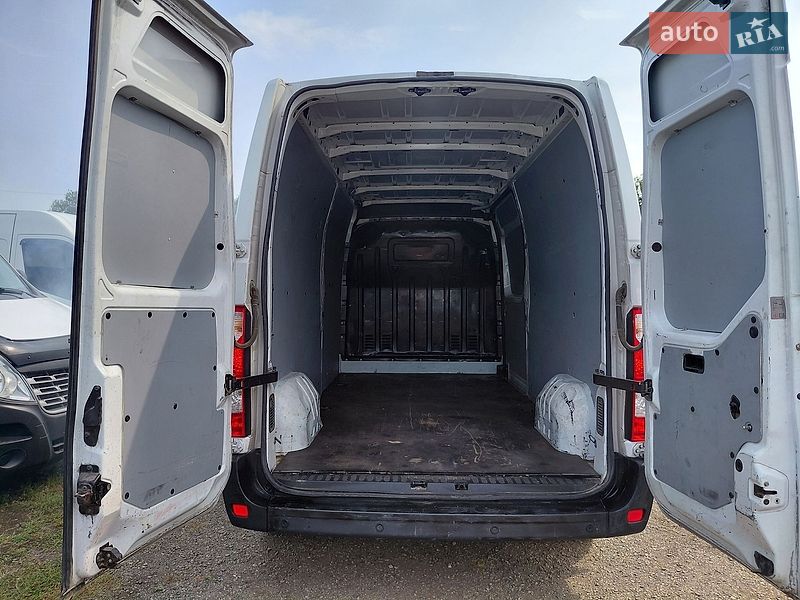 Вантажний фургон Renault Master 2018 в Івано-Франківську