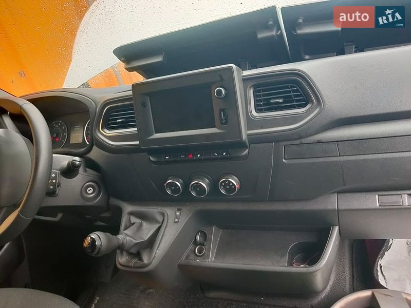 Вантажний фургон Renault Master 2023 в Львові
