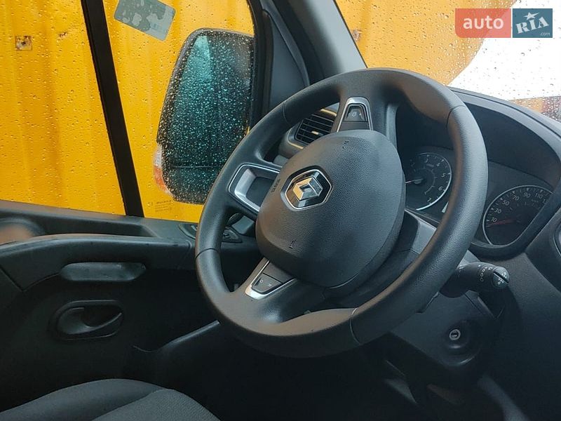 Вантажний фургон Renault Master 2023 в Львові