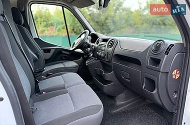 Вантажний фургон Renault Master 2017 в Дубні