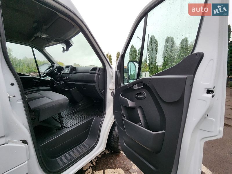 Грузовой фургон Renault Master 2022 в Дубно