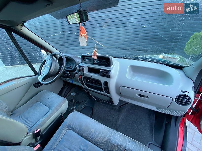 Мінівен Renault Master 2003 в Івано-Франківську
