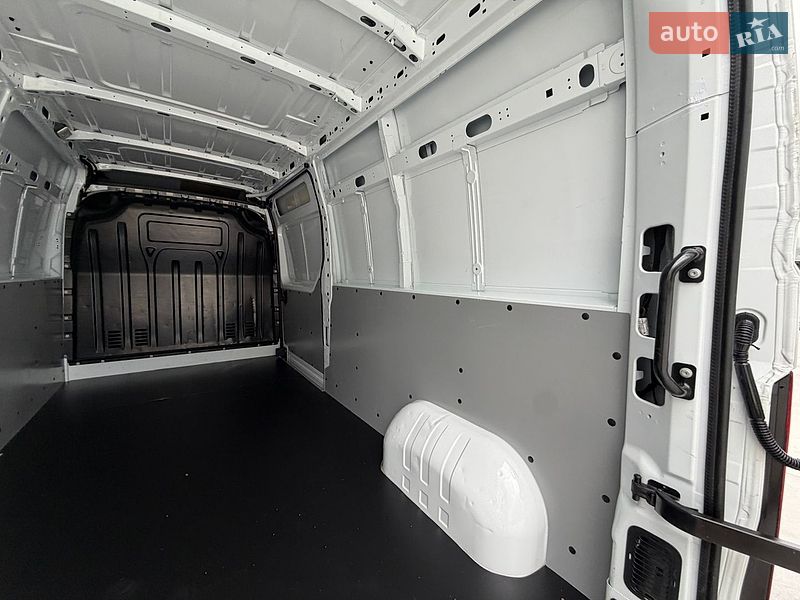 Вантажний фургон Renault Master 2022 в Дубні фото 27 Вантажний фургон Renault Master 2022 в Дубні