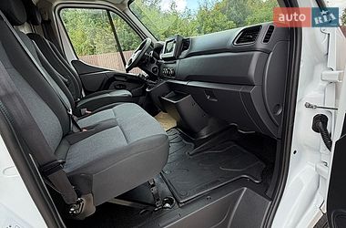 Грузовой фургон Renault Master 2023 в Дубно
