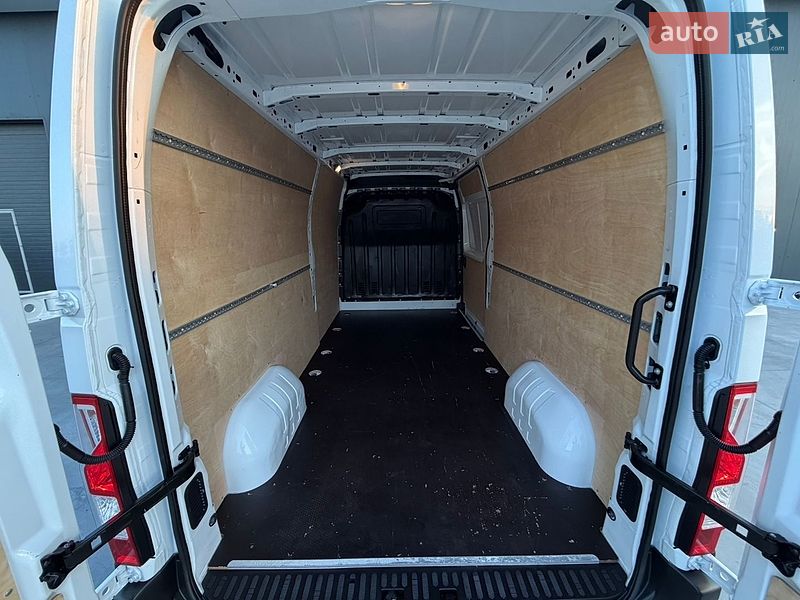Вантажний фургон Renault Master 2024 в Дубні