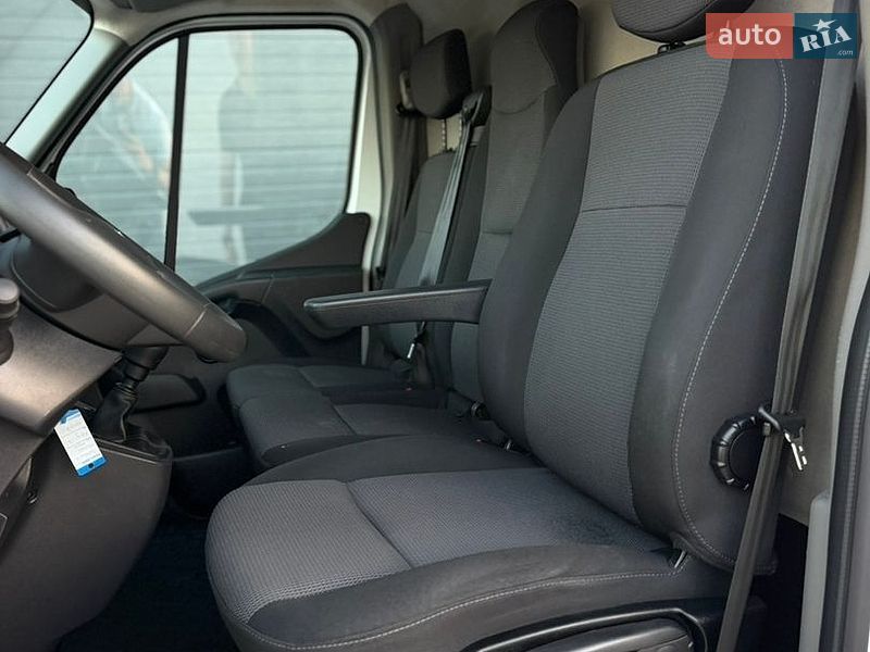 Вантажний фургон Renault Master 2024 в Дубні