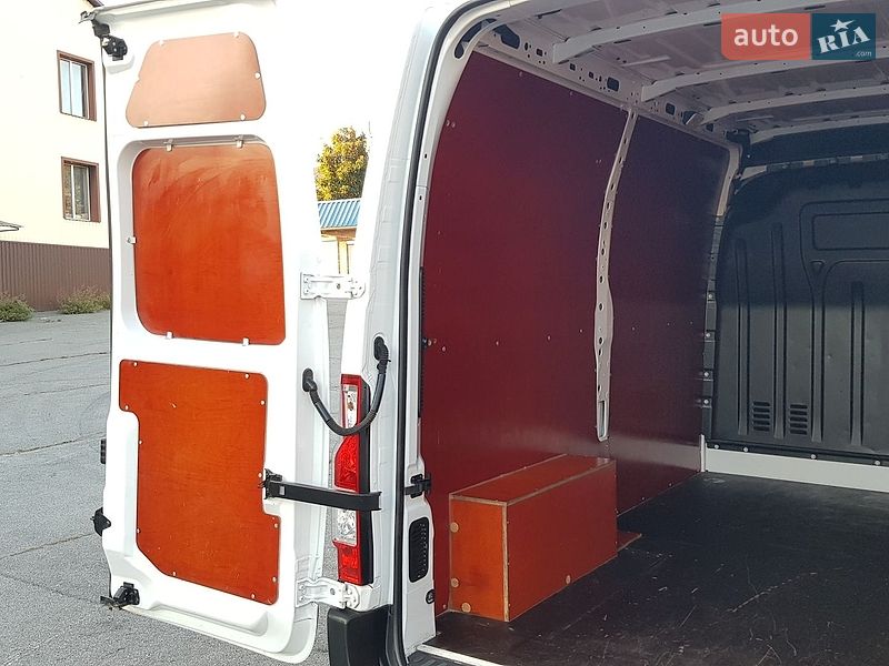 Вантажний фургон Renault Master 2022 в Вінниці